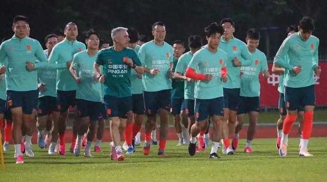 国足转战金华，邵佳一本土首秀